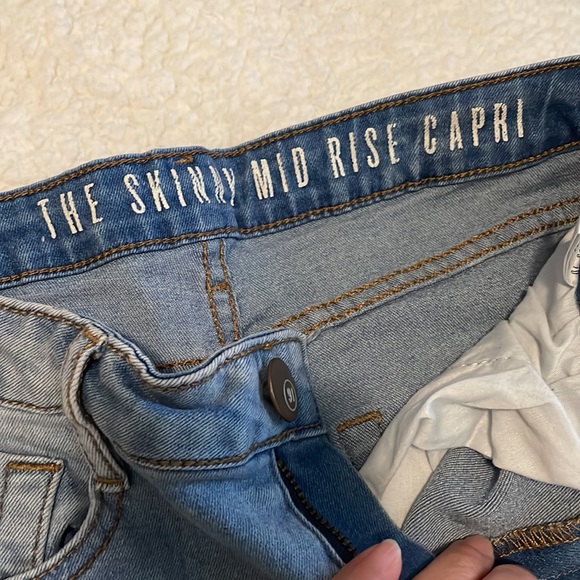 Cotton On The Skinny Mid Rise Faded Blue Capri Size 6 - Picture 2 of 5